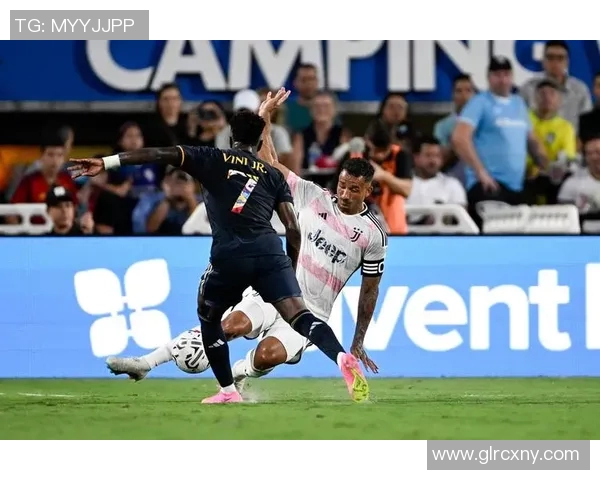 2000年皇马与尤文图斯巅峰对决回顾足球历史经典瞬间